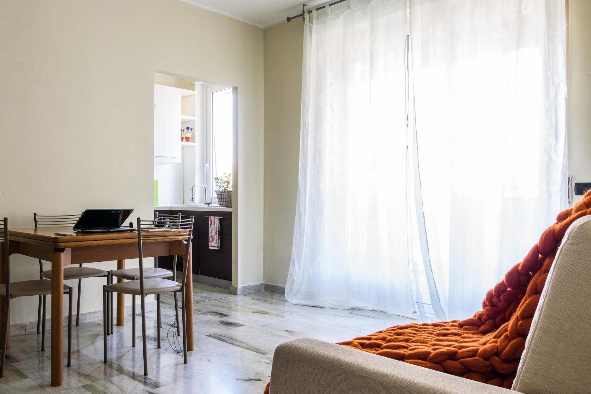 Alcuino Apartment ミラノ エクステリア 写真