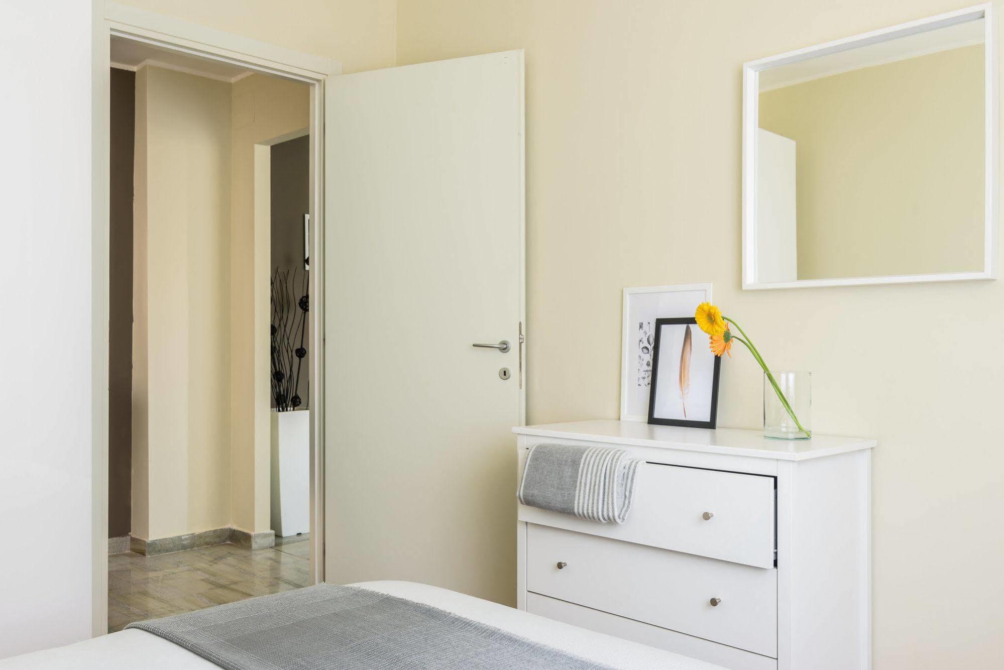 Alcuino Apartment ミラノ エクステリア 写真